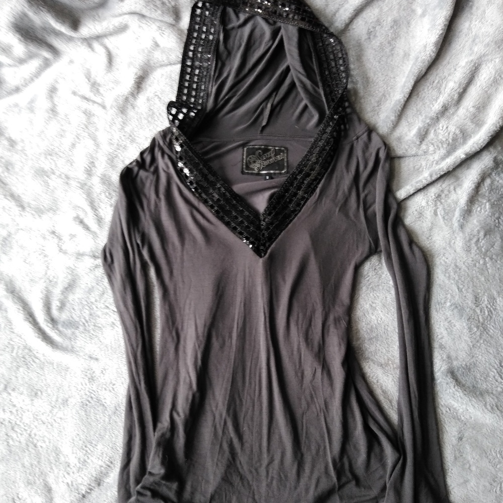 Soul Revival hooded long sleeve size small